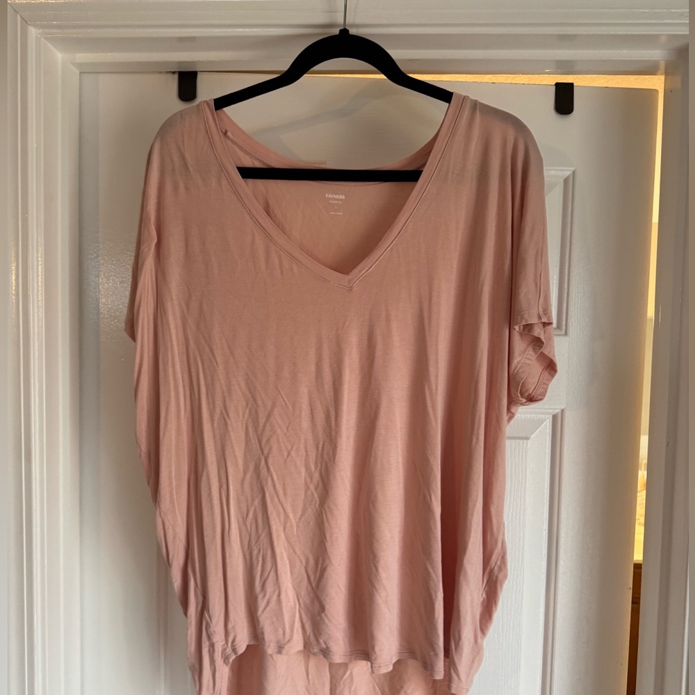 Bundle ! 2 express v neck oversized relaxed t shirts pink & grey
